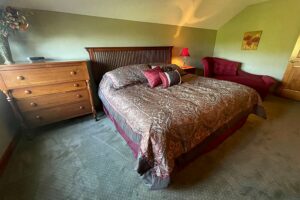 Haven Lodge - Prairie North Bedroom